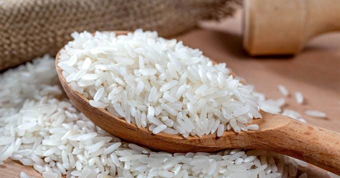 Customs to seal off supermarkets selling foreign rice  %Post Title