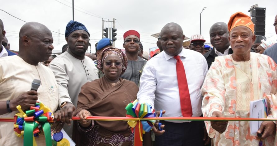 Ambode commissions dualized Alapere road  %Post Title
