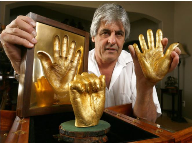 MADIBA LIVES ON! Nelson Mandela’s golden hands sell for $10 million in bitcoin  %Post Title
