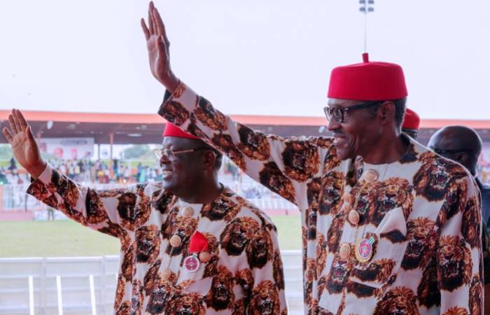 Ebonyi Governor asks 2000 PDP members to receive President Buhari in Ebonyi, provides buses for APC rally - Photo/Image