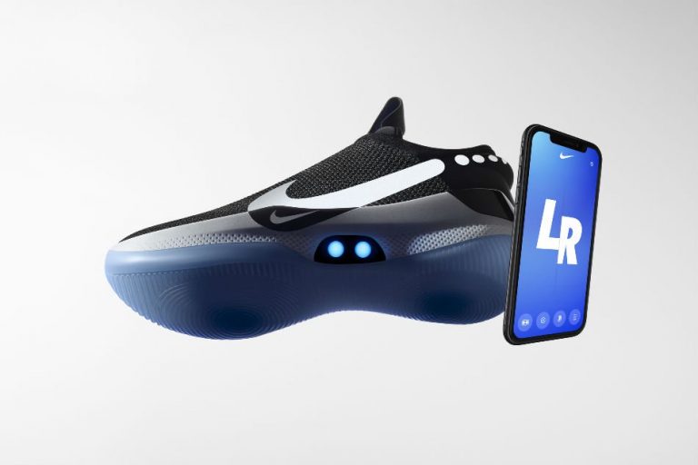 Nike Unveils Self Lacing Shoes That Can Be Controlled With A Smartphone - Photo/Image