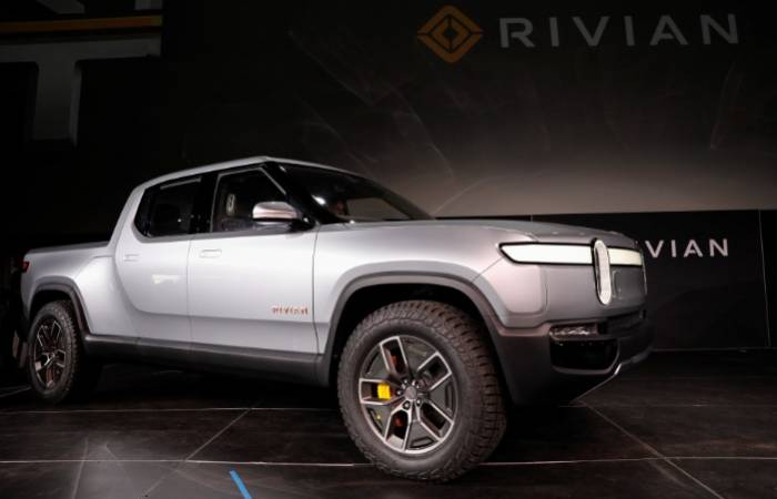 Amazon leads $700 million investment into electric pickup truck startup Rivian %Post Title