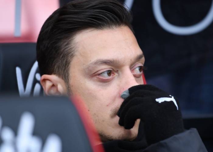 Mesut Ozil can make Arsenal sack Unai Emery - Ray Parlour %Post Title