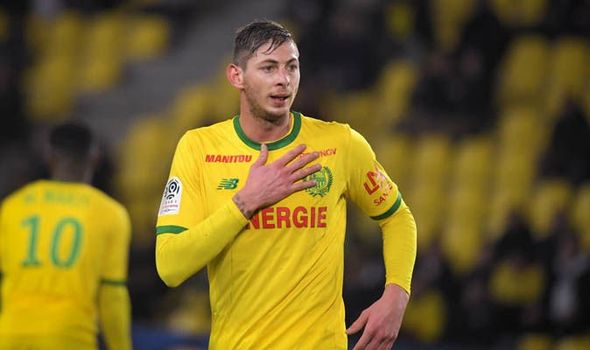 Body from plane wreckage identified as footballer Sala, UK police say %Post Title