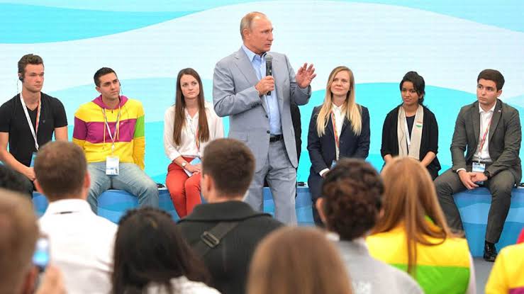 As long as I’m president, there’ll be no gay marriage in Russia - Putin  %Post Title