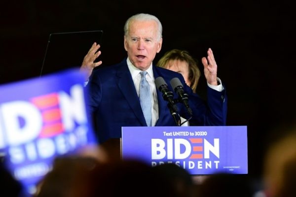 Joe Biden beats Sanders in new head-to-head poll  %Post Title