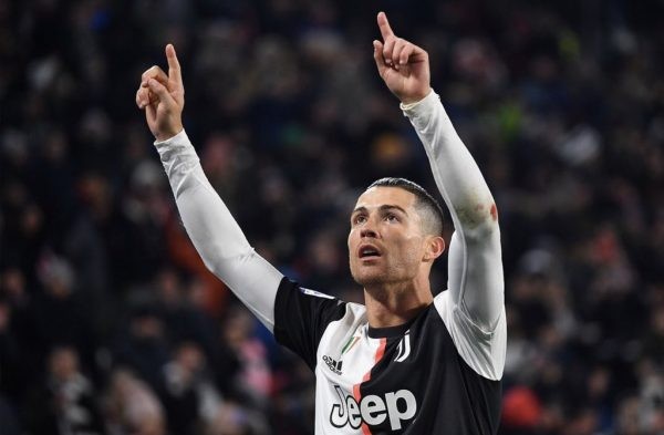 Cristiano Ronaldo becomes first billionaire footballer  %Post Title