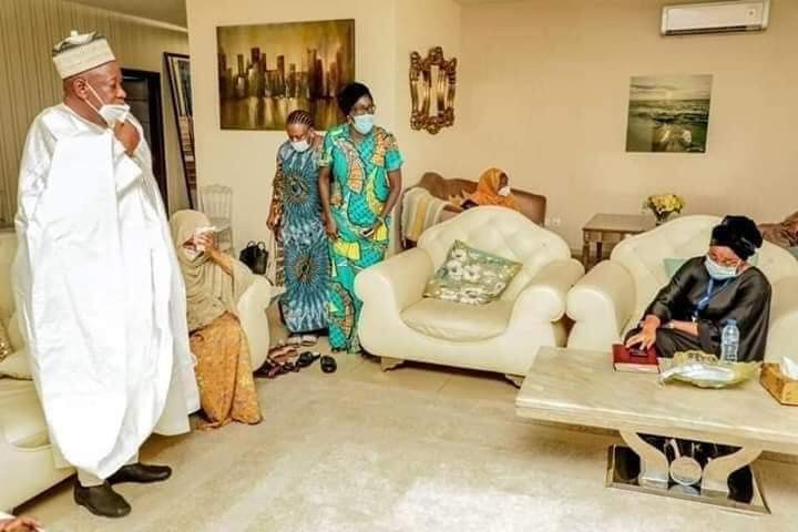 Gov. Ganduje, wife, children pay condolence visit to family of late Ex-Oyo Gov Abiola Ajimobi in Ibadan (Photo)  %Post Title