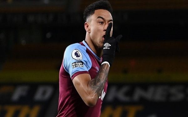 Lingard fires West Ham into fourth place  %Post Title