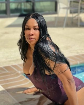 Regina Askia Shows Off Her Sexy Body In Swimwear (Photos)  %Post Title