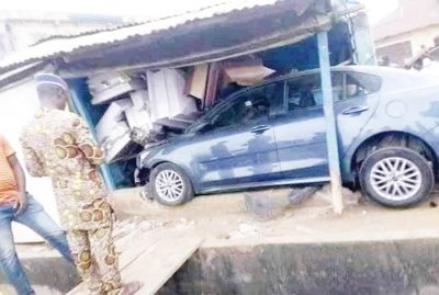 Lagos couple ram car into shops, pay for nine coffins  %Post Title