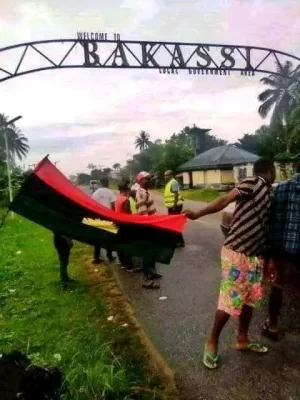 IPOB Members Chase Away Security Operatives, Hoist Flag In Cross River  %Post Title